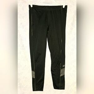 ✨️ New Balance Black Leggings